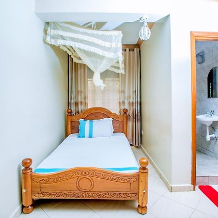 Harts Motel Kampala Eksteriør bilde